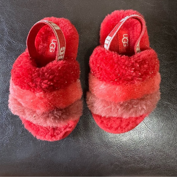 NWOT Ugg Red and Gold Fluff Yeah Slides toddler size 7 - Picture 1 of 3